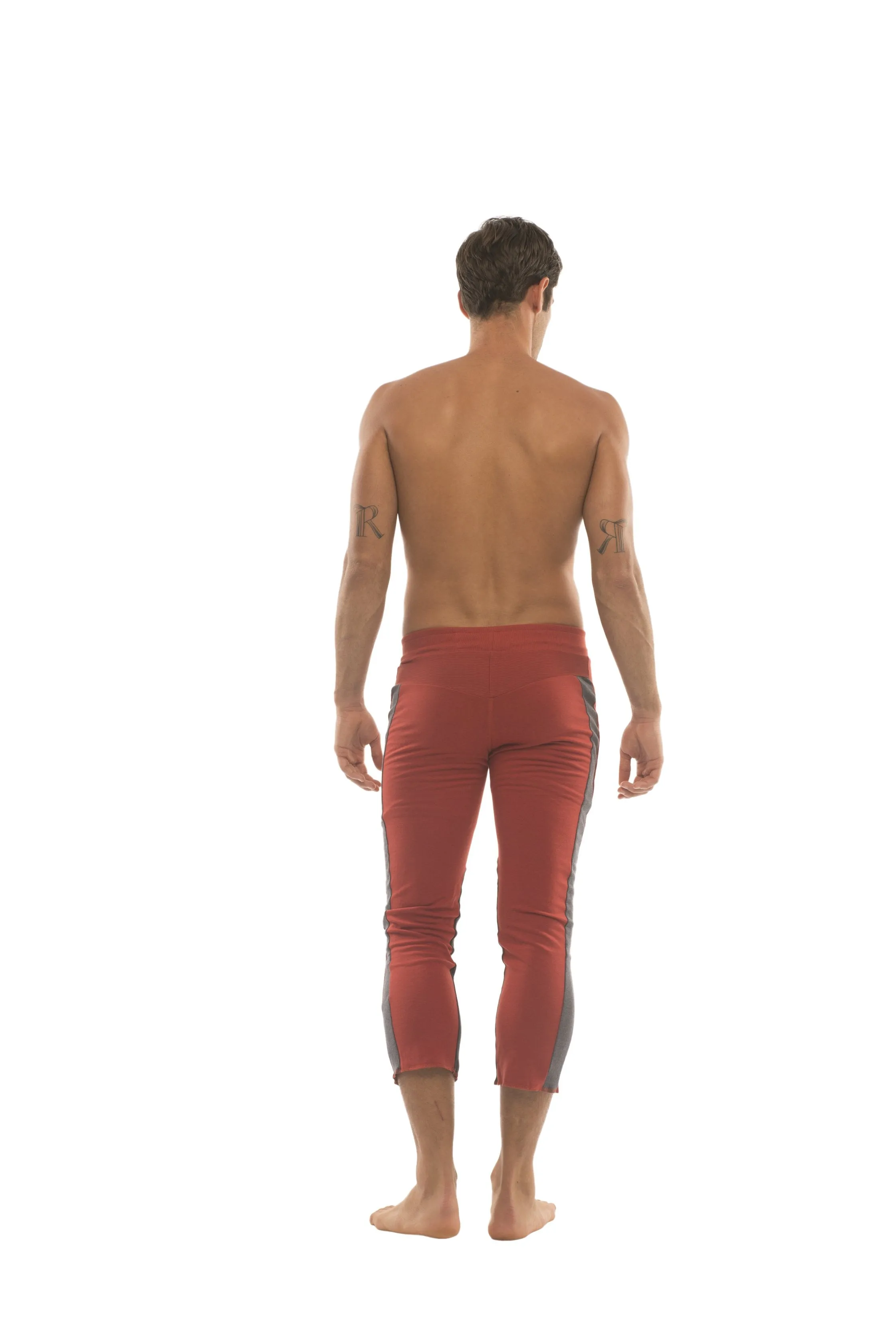 4/5 Zipper Pocket Capri Yoga Pants (RED w/Charcoal & Black)