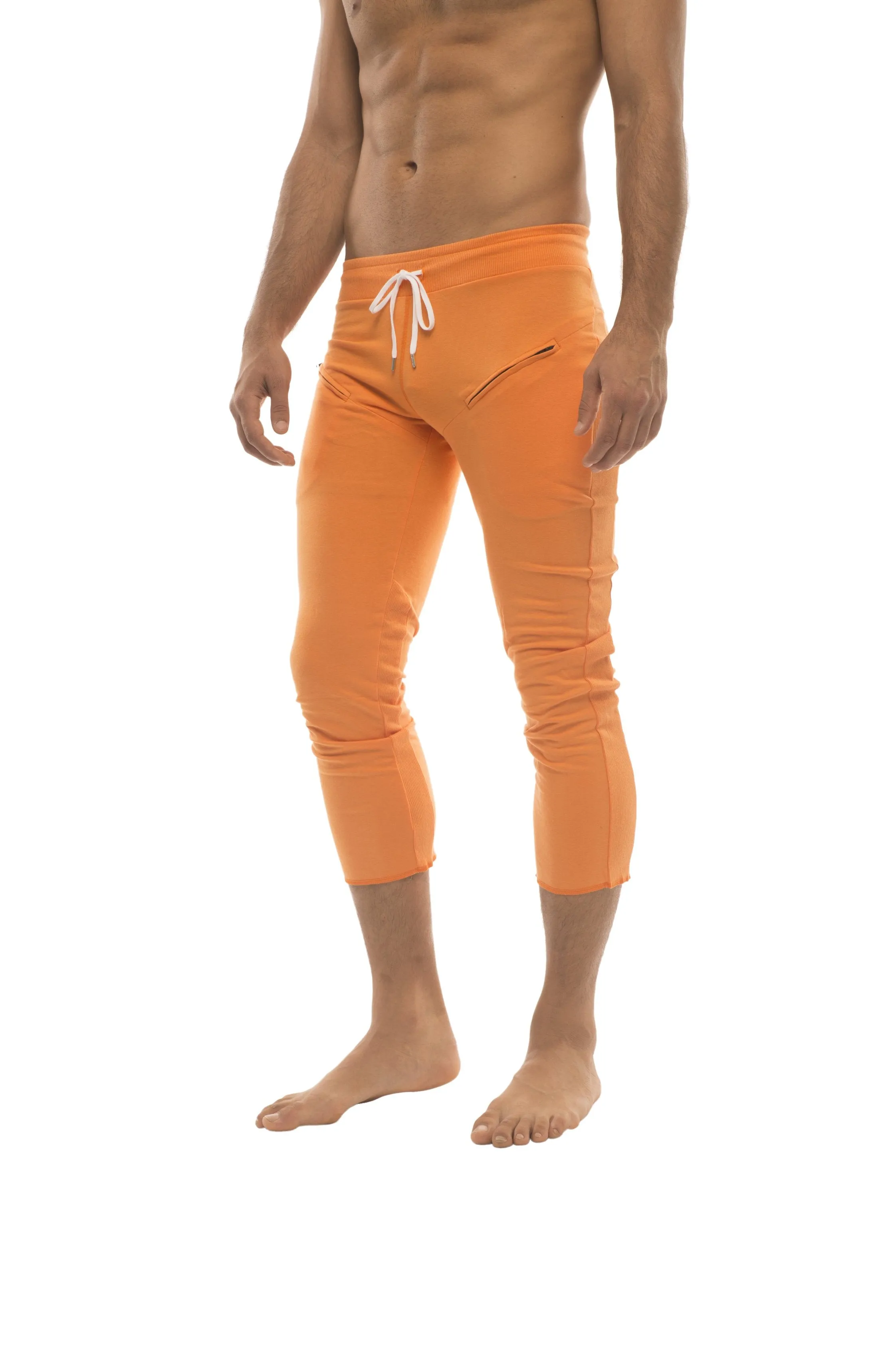 4/5 Zipper Pocket Capri Yoga Pants (Solid Orange)