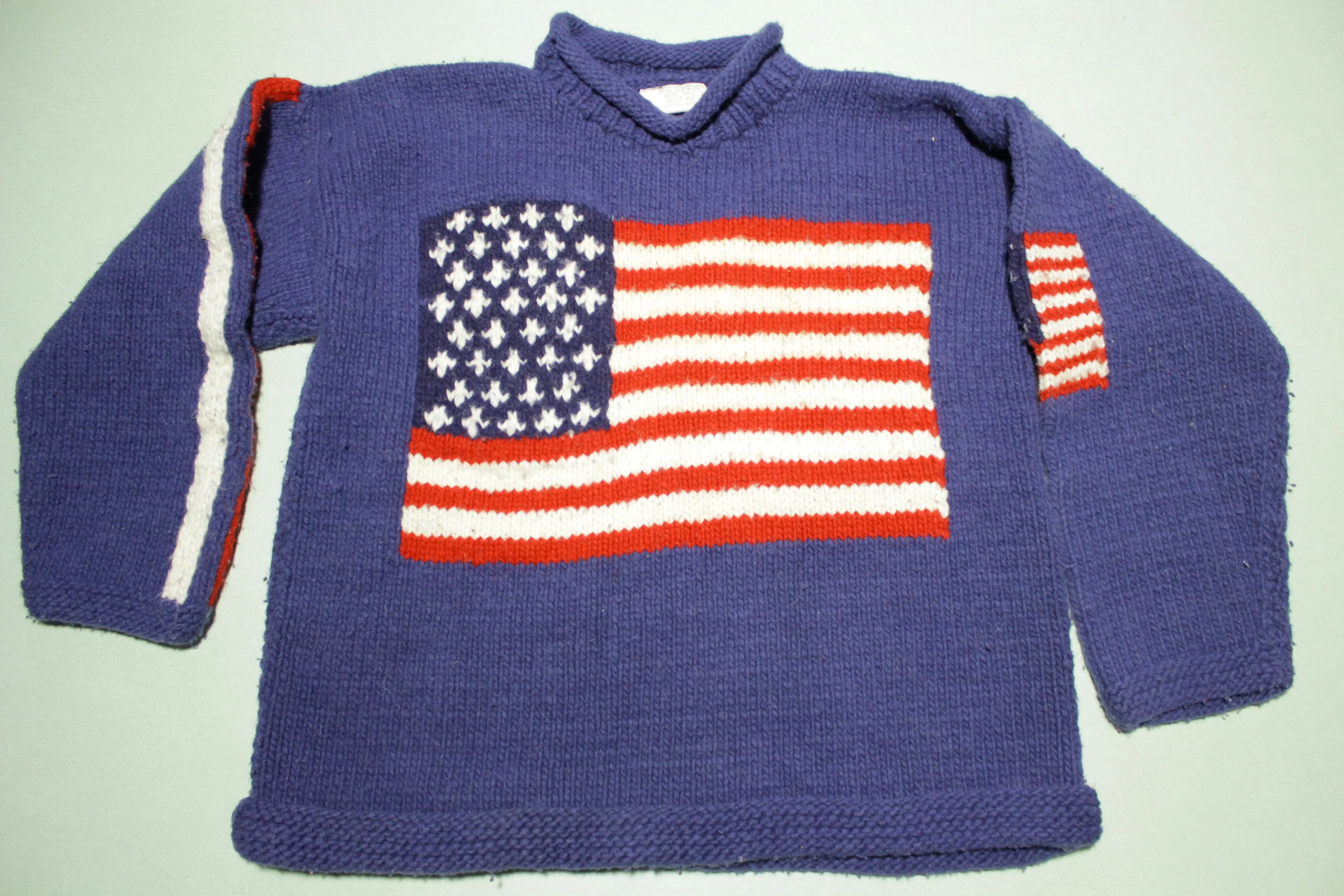 American Flag Ecuador 100% Wool Indian Of Hands Roll Neck Sweater