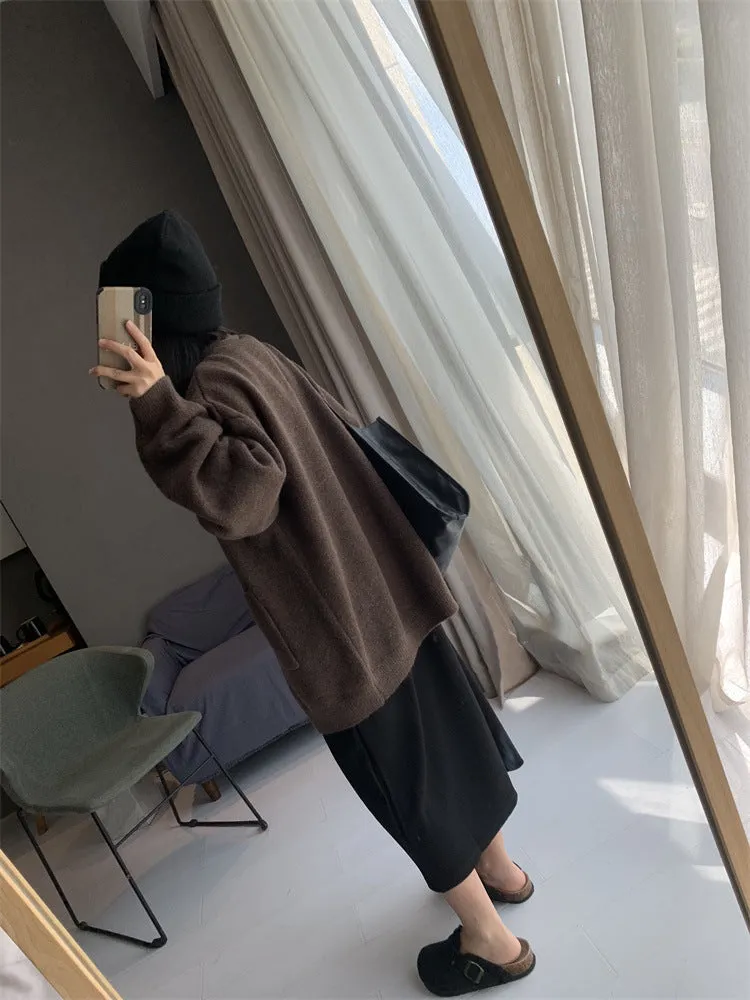 Autumn-Winter Women's V-Neck Oversized Knit Cardigan: Stylish Sweater Jacket with Long Sleeves for 2023